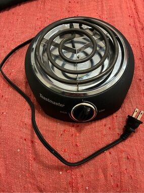 Toastmaster Black Single Electric Coil Burner - Adjustable Heat